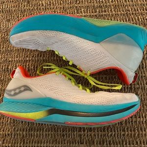 Saucony Endorphin Shift 11.5